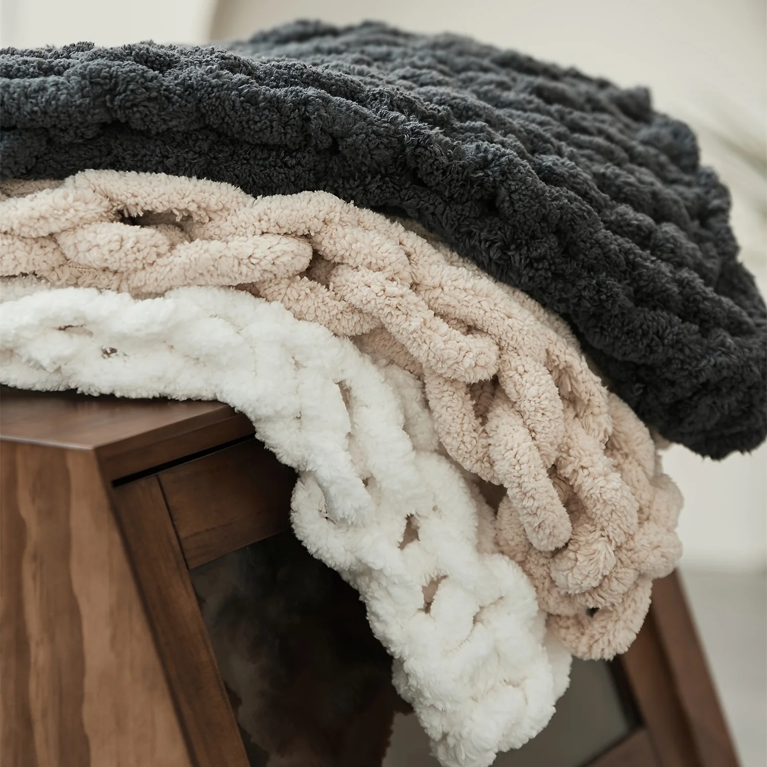 Throw Blanket Chunky Knit - Ręcznie robiony gruby koc z dzianiny,